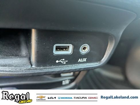 Used 2020 Chrysler Pacifica Limited w/ Advanced Safetytec Group image 24