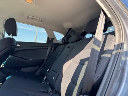 Used 2019 Hyundai Tucson SE AWD/4WD image 10