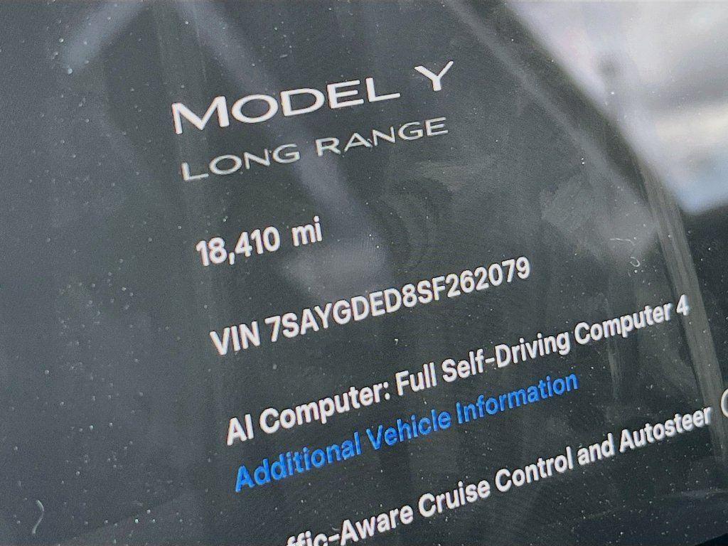 Used 2025 Tesla Model Y Long Range RWD image 11