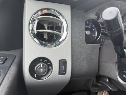 Used 2016 Ford F350 Lariat w/ Camper Package AWD/4WD image 26