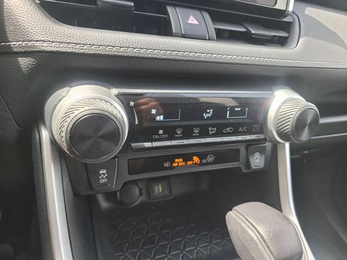 Certified 2023 Toyota RAV4 LE AWD/4WD image 24