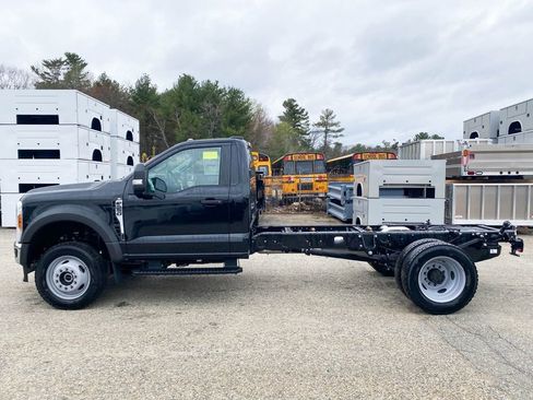 New 2026 Ford F550 4x4 Regular Cab Super Duty image 2