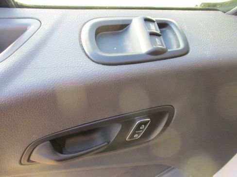 Used 2023 Ford Transit 350 XLT image 10