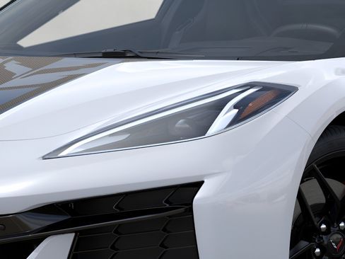 Used 2027 Chevrolet Corvette Z06 RWD image 10