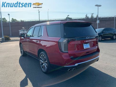 Used 2025 Chevrolet Tahoe High Country AWD/4WD image 5