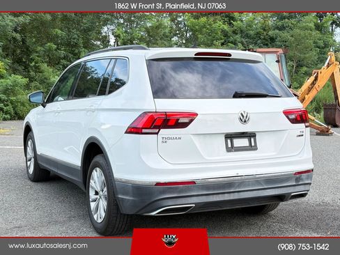 Used 2018 Volkswagen Tiguan SE w/ 3rd Row Seat Package AWD/4WD image 7