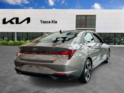 Used 2023 Hyundai Elantra SEL w/ Convenience Package FWD image 5