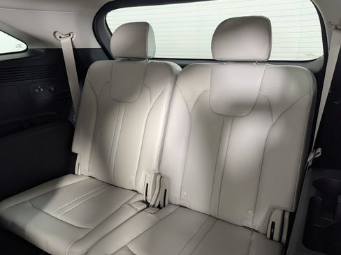 Used 2022 Kia Sorento S w/ Panoramic Sunroof Package FWD image 24