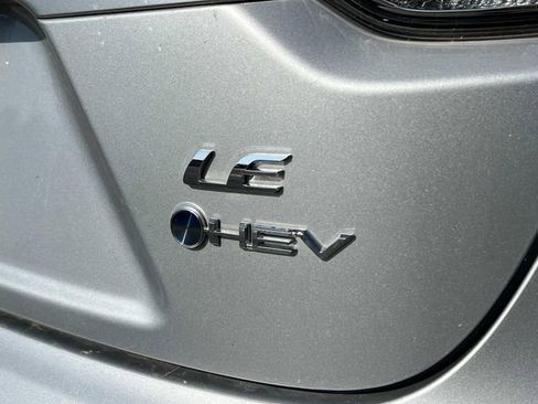 Used 2025 Toyota Corolla LE image 12