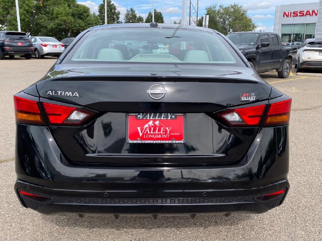 Used 2025 Nissan Altima 2.5 SV FWD image 4