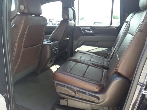 Used 2024 Chevrolet Suburban LS w/ Driver Alert Package AWD/4WD image 18