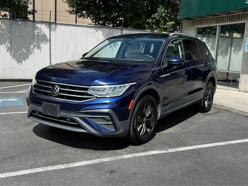 Used 2024 Volkswagen Tiguan Wolfsburg Edition AWD/4WD image 3