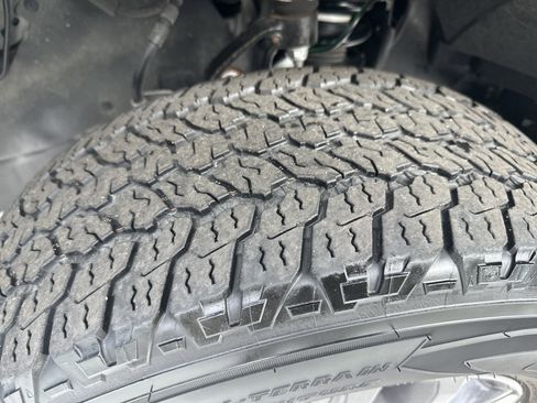 Used 2021 Ford Ranger XLT w/ Equipment Group 301A Mid image 12