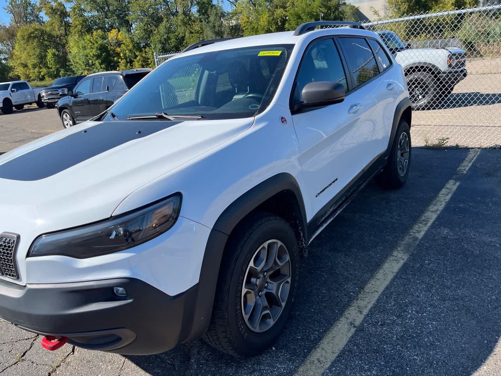 Used 2020 Jeep Cherokee Trailhawk w/ Cold Weather Group AWD/4WD image 6