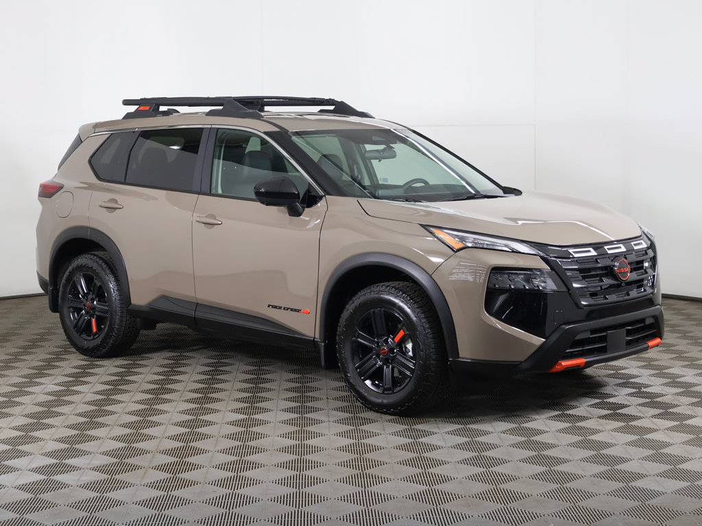 Used 2026 Nissan Rogue SV AWD/4WD image 2