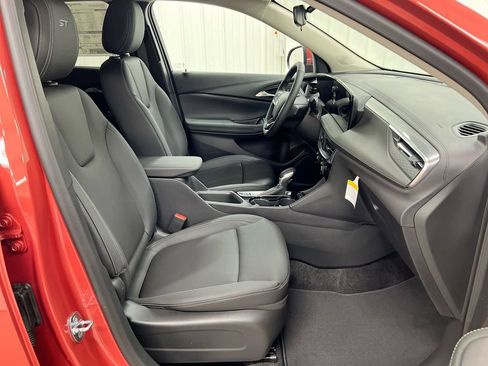 Used 2024 Buick Encore GX Sport Touring w/ Comfort Package FWD image 21