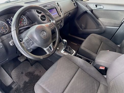 Used 2018 Volkswagen Tiguan Limited w/ Premium Package FWD image 11