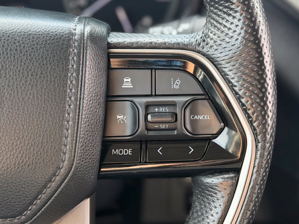 Used 2022 Toyota Tundra SR5 w/ TRD Sport Package AWD/4WD image 9