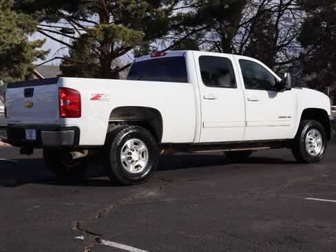 Used 2010 Chevrolet Silverado 2500 LTZ w/ Suspension Package, Off-Road image 5
