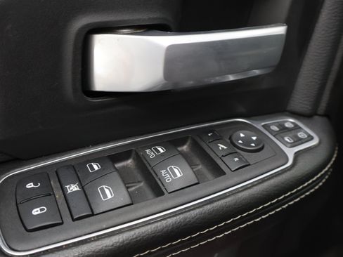 Used 2024 RAM 2500 Big Horn w/ Safety Group AWD/4WD image 40