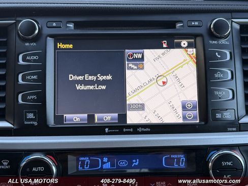 Used 2017 Toyota Highlander Limited w/ Carpet Mat Package FWD image 37