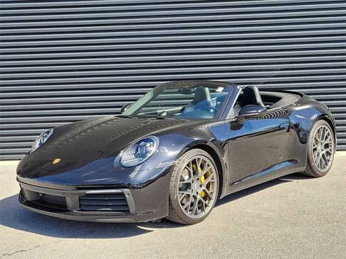 Certified 2021 Porsche 911 Carrera image 1