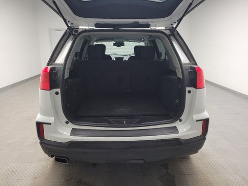 Used 2017 GMC Terrain SLE AWD/4WD image 29