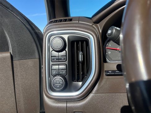 Used 2020 Chevrolet Silverado 3500 LTZ w/ LTZ Premium Package image 21