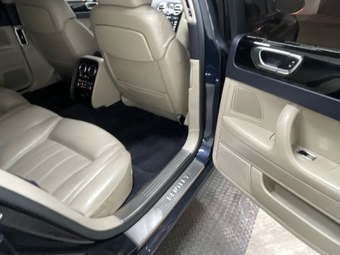Used 2006 Bentley Flying Spur Flying Spur AWD/4WD image 32