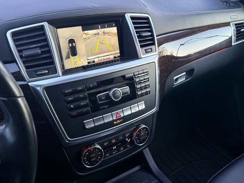 Used 2015 Mercedes-Benz GL 320 BlueTEC 4MATIC image 17