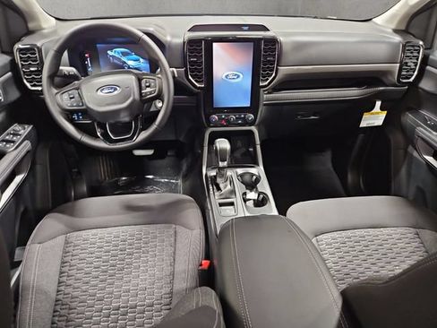 New 2026 Ford Ranger XLT w/ Black Appearance Package AWD/4WD image 9