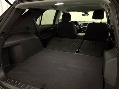 Used 2021 Chevrolet Equinox LT FWD image 17