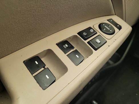 Used 2018 Hyundai Elantra SEL image 25