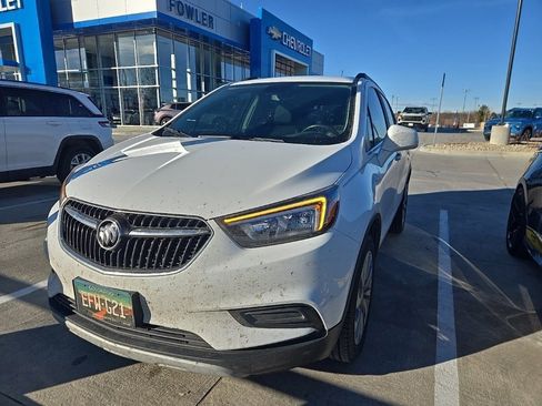 Used 2020 Buick Encore Preferred image 1