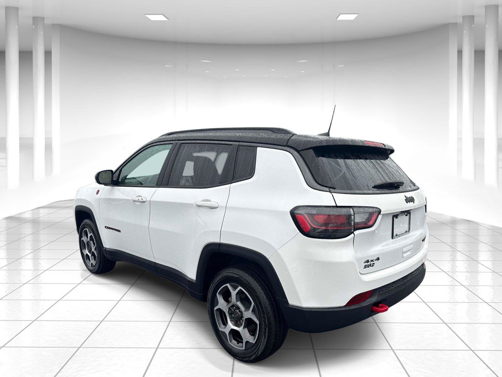 Used 2022 Jeep Compass Trailhawk w/ Trailhawk Elite Group AWD/4WD image 9