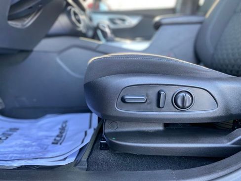 Used 2021 Chevrolet Blazer LT image 21