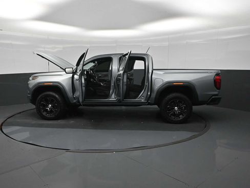 Used 2024 GMC Canyon Elevation w/ Convenience Package AWD/4WD image 29
