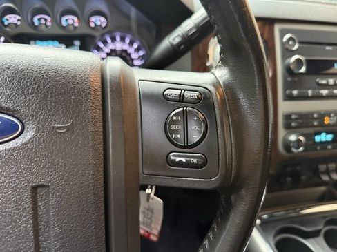 Used 2012 Ford F250 Lariat image 13