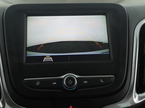 Used 2019 Chevrolet Equinox LS w/ LS Convenience Package image 7