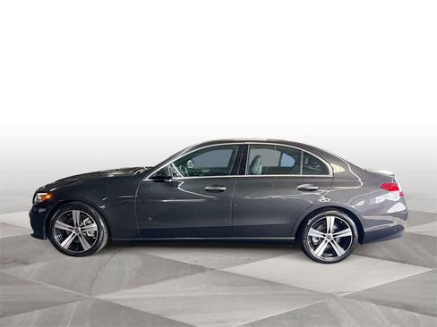 Used 2025 Mercedes-Benz C 300 4MATIC Sedan image 5