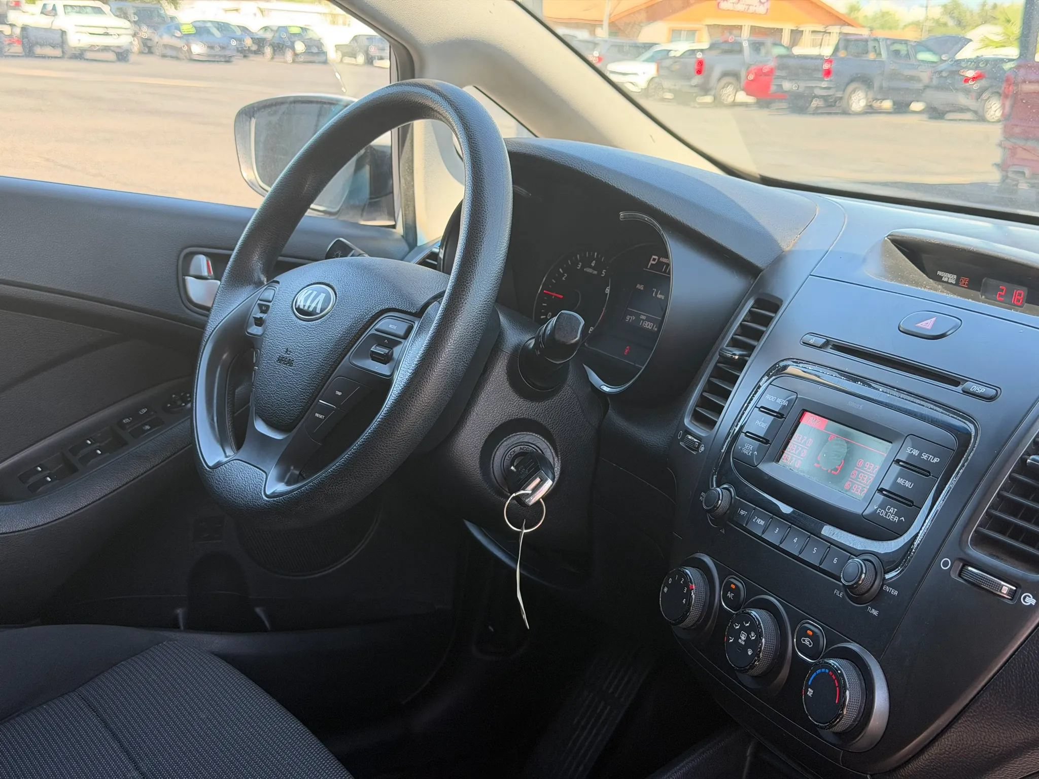 Used 2017 Kia Forte LX FWD image 26