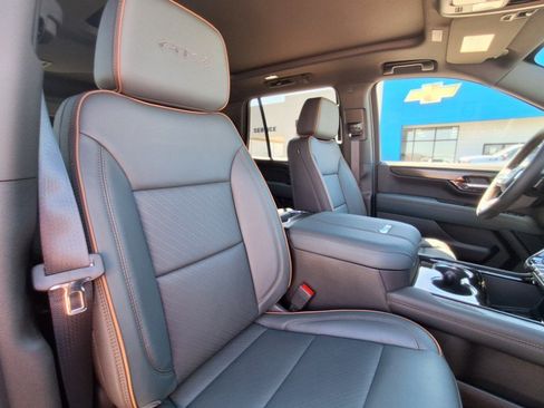 New 2026 GMC Yukon AT4 AWD/4WD image 15