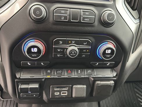 Used 2020 Chevrolet Silverado 1500 LT w/ All-Star Edition AWD/4WD image 21