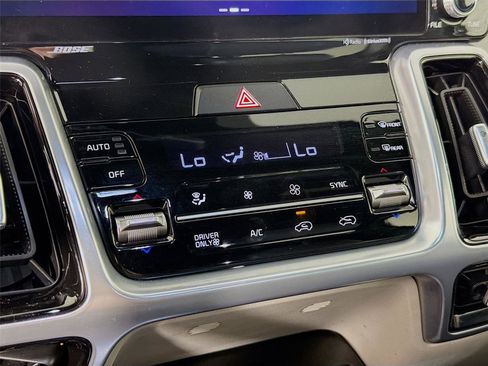 Used 2023 Kia Sorento SX Prestige AWD/4WD image 18