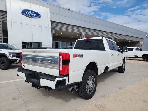 Certified 2025 Ford F350 Platinum w/ Platinum Plus Package image 3