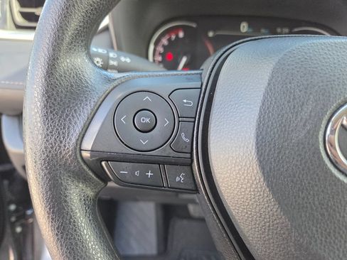 Used 2025 Toyota RAV4 XLE w/ Convenience Package FWD image 30