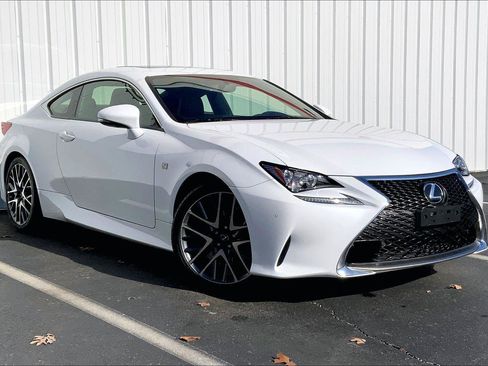 Used 2017 Lexus RC 200t F Sport image 2