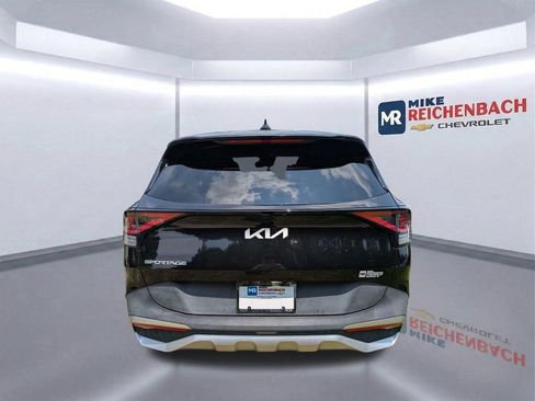 Used 2023 Kia Sportage LX FWD image 5