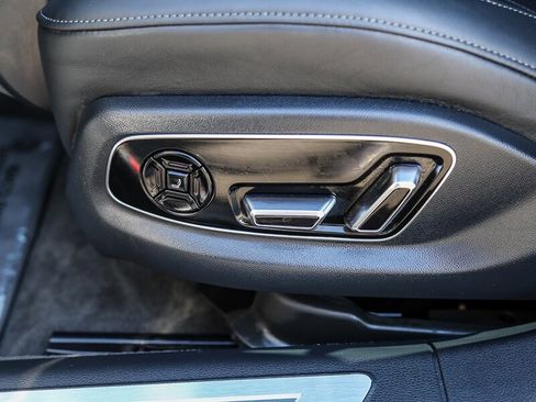 Used 2024 Audi S8 image 32