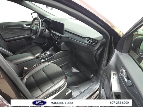 Used 2023 Ford Escape ST-Line w/ Tech Pack #1 image 18